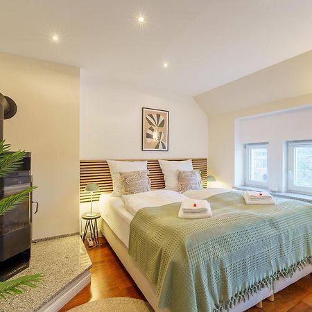 Maisonette Am Holstentor Mit Dachterrasse Und Heimkino Lubeck Ngoại thất bức ảnh