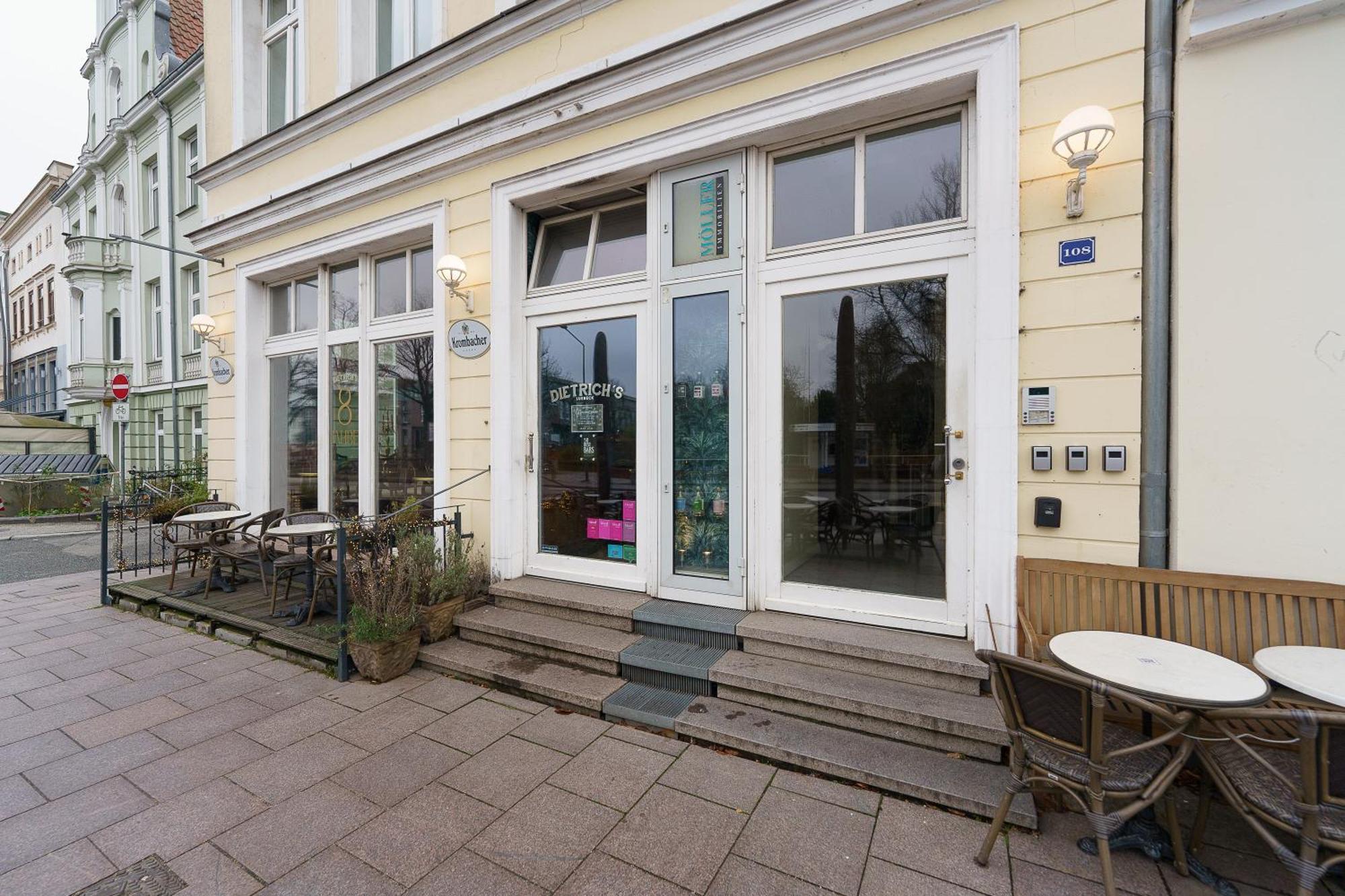 Maisonette Am Holstentor Mit Dachterrasse Und Heimkino Lubeck Ngoại thất bức ảnh